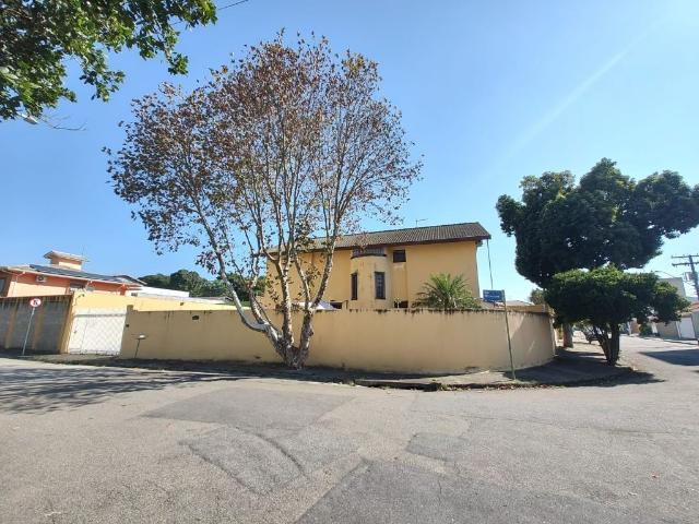 Casa / Sobrado para Venda em São José dos Campos/SP Jardim Alvorada 5 Quartos