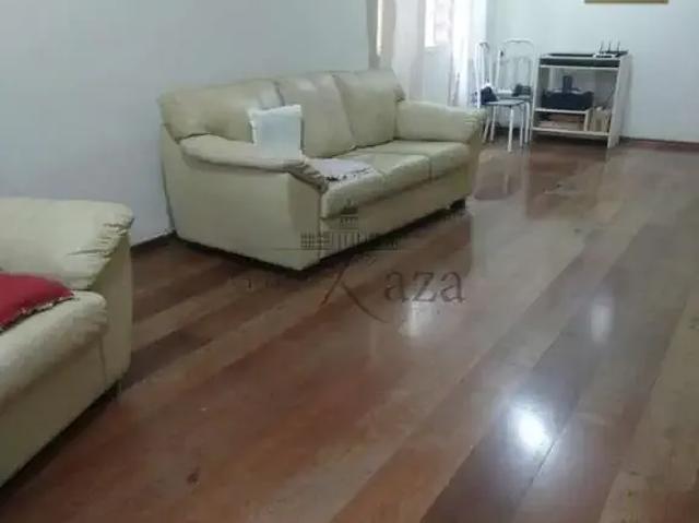 Casa / Sobrado para Venda em São José dos Campos/SP Jardim América 3 Quartos