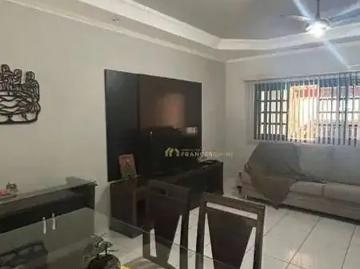Casa / Sobrado para Venda em São José dos Campos/SP Jardim América 3 Quartos
