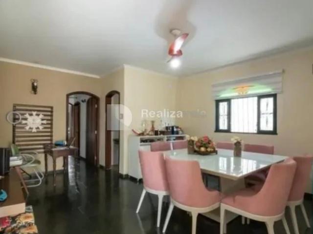 Casa / Sobrado para Venda em São José dos Campos/SP Jardim Bela Vista 4 Quartos