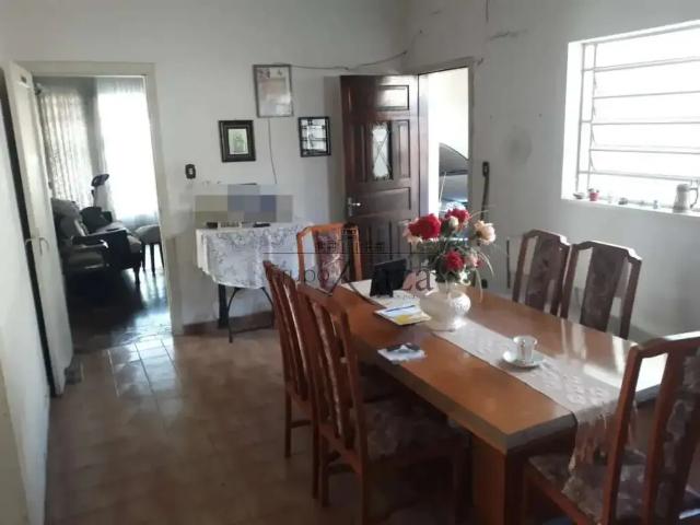 Casa / Sobrado para Venda em São José dos Campos/SP Jardim Bela Vista 4 Quartos