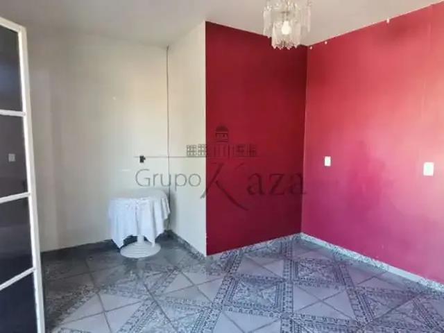 Casa / Sobrado para Venda em São José dos Campos/SP Jardim Colonial 7 Quartos