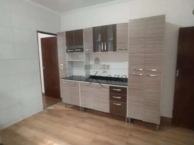 Casa / Sobrado para Venda em São José dos Campos/SP Jardim Cruzeiro do Sul 2 Quartos