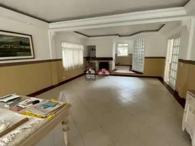 Casa / Sobrado para Venda em São José dos Campos/SP Jardim das Colinas 3 Quartos