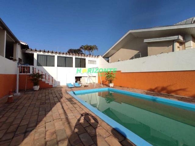 Casa / Sobrado para Venda em São José dos Campos/SP Jardim das Indústrias 3 Quartos