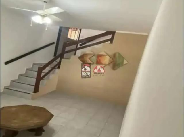 Casa / Sobrado para Venda em São José dos Campos/SP Jardim das Indústrias 3 Quartos