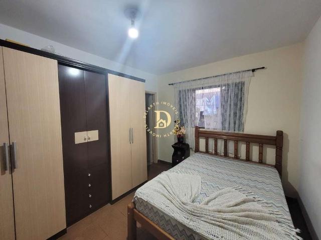 Casa / Sobrado para Venda em São José dos Campos/SP Jardim das Indústrias 3 Quartos