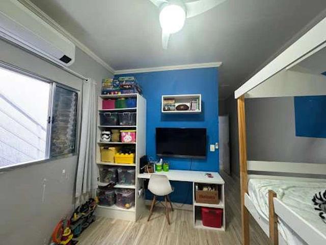 Casa / Sobrado para Venda em São José dos Campos/SP Jardim das Indústrias 3 Quartos