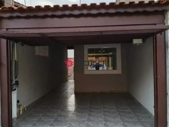 Casa / Sobrado para Venda em São José dos Campos/SP Jardim das Indústrias 3 Quartos