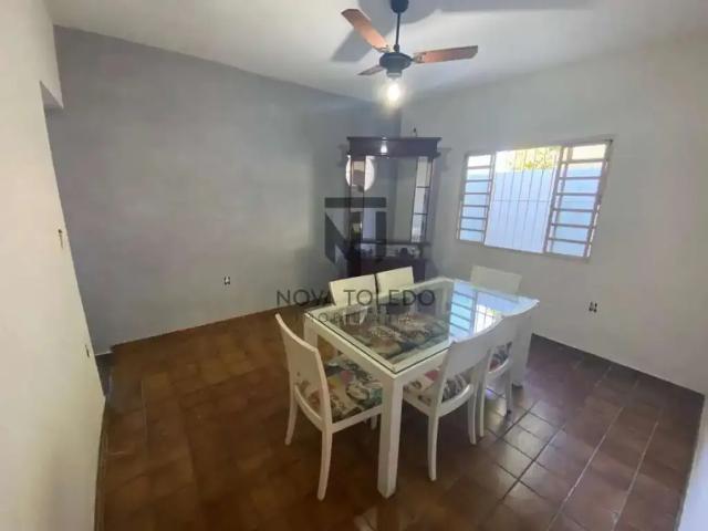 Casa / Sobrado para Venda em São José dos Campos/SP Jardim das Indústrias 3 Quartos