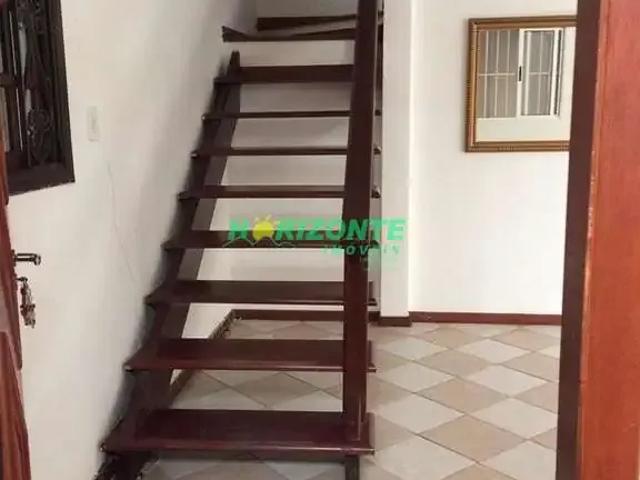 Casa / Sobrado para Venda em São José dos Campos/SP Jardim das Indústrias 3 Quartos