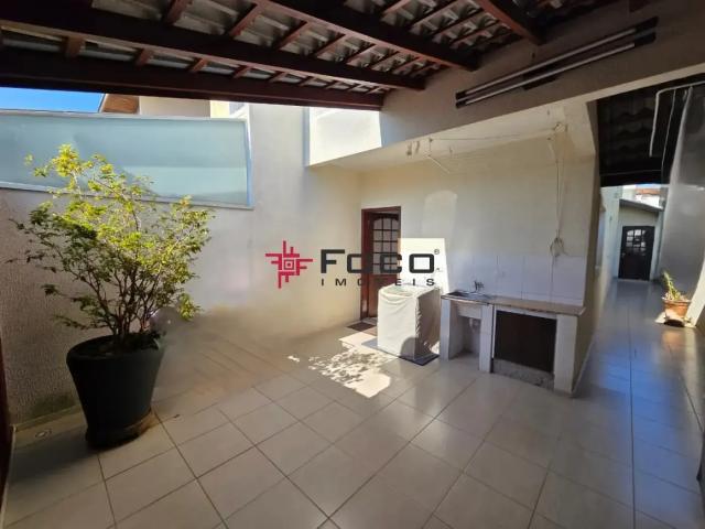 Casa / Sobrado para Venda em São José dos Campos/SP Jardim das Indústrias 3 Quartos