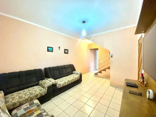 Casa / Sobrado para Venda em São José dos Campos/SP Jardim das Indústrias 3 Quartos