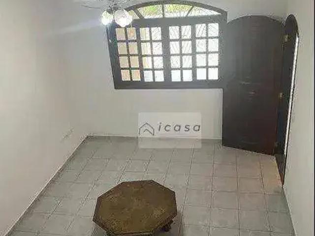 Casa / Sobrado para Venda em São José dos Campos/SP Jardim das Indústrias 3 Quartos