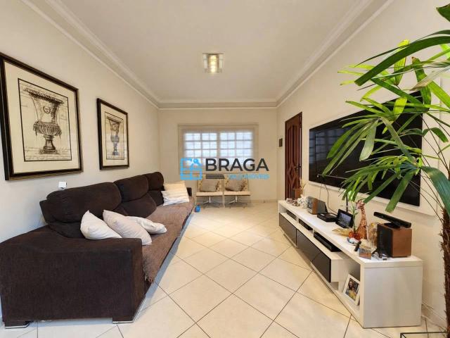 Casa / Sobrado para Venda em São José dos Campos/SP Jardim das Indústrias 3 Quartos
