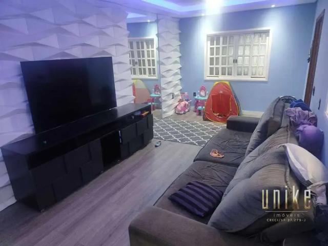 Casa / Sobrado para Venda em São José dos Campos/SP Jardim das Indústrias 3 Quartos