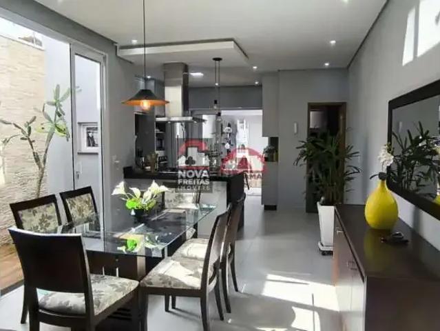 Casa / Sobrado para Venda em São José dos Campos/SP Jardim das Indústrias 3 Quartos