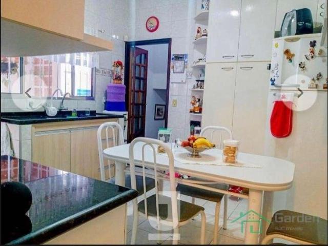 Casa / Sobrado para Venda em São José dos Campos/SP Jardim das Indústrias 3 Quartos
