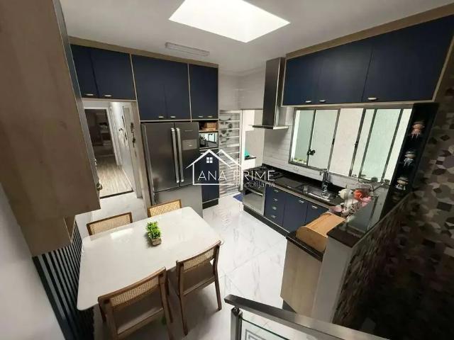 Casa / Sobrado para Venda em São José dos Campos/SP Jardim das Indústrias 3 Quartos