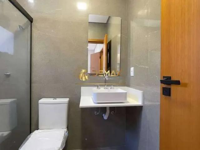 Casa / Sobrado para Venda em São José dos Campos/SP Jardim das Indústrias 3 Quartos