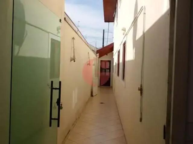 Casa / Sobrado para Venda em São José dos Campos/SP Jardim das Indústrias 3 Quartos