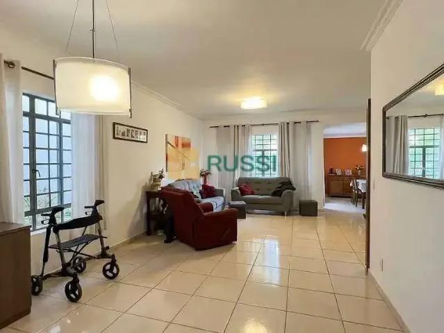Casa / Sobrado para Venda em São José dos Campos/SP Jardim das Indústrias 3 Quartos