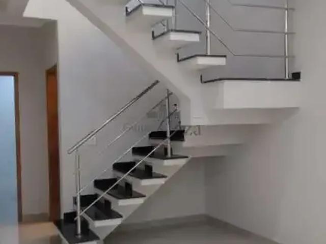 Casa / Sobrado para Venda em São José dos Campos/SP Jardim das Indústrias 3 Quartos