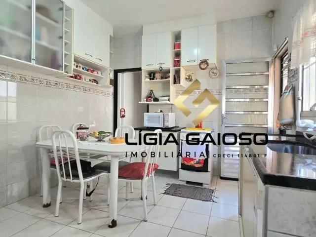 Casa / Sobrado para Venda em São José dos Campos/SP Jardim das Indústrias 3 Quartos