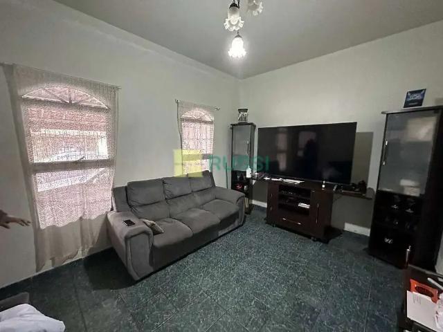 Casa / Sobrado para Venda em São José dos Campos/SP Jardim das Indústrias 3 Quartos