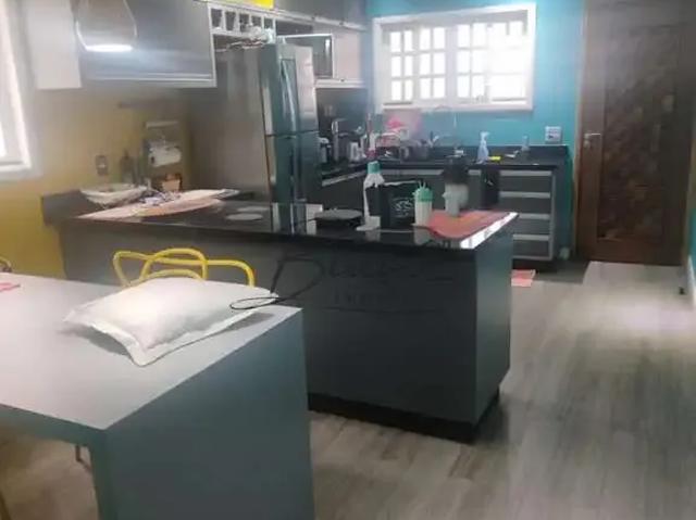 Casa / Sobrado para Venda em São José dos Campos/SP Jardim das Indústrias 3 Quartos