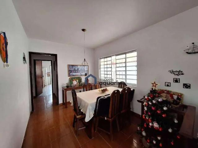 Casa / Sobrado para Venda em São José dos Campos/SP Jardim das Indústrias 3 Quartos