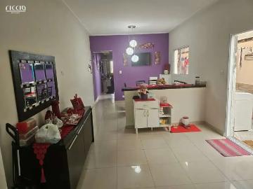 Casa / Sobrado para Venda em São José dos Campos/SP Jardim das Indústrias 3 Quartos