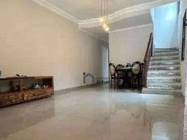 Casa / Sobrado para Venda em São José dos Campos/SP Jardim das Indústrias 3 Quartos