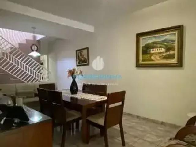 Casa / Sobrado para Venda em São José dos Campos/SP Jardim das Indústrias 3 Quartos