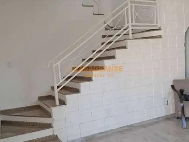 Casa / Sobrado para Venda em São José dos Campos/SP Jardim das Indústrias 3 Quartos