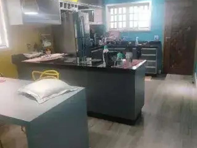 Casa / Sobrado para Venda em São José dos Campos/SP Jardim das Indústrias 3 Quartos