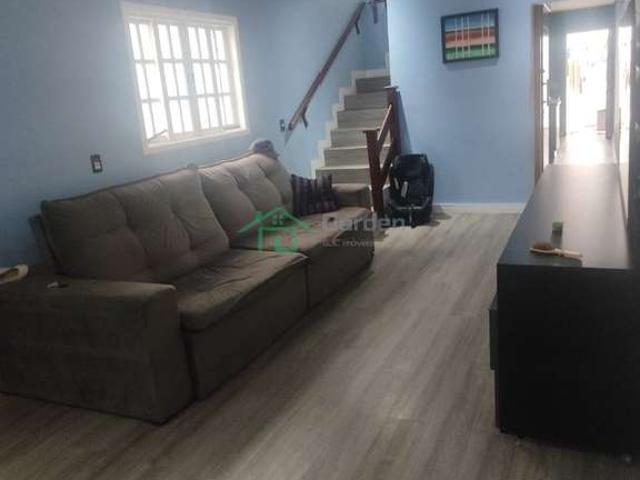 Casa / Sobrado para Venda em São José dos Campos/SP Jardim das Indústrias 3 Quartos