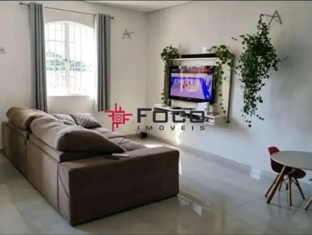 Casa / Sobrado para Venda em São José dos Campos/SP Jardim das Indústrias 3 Quartos