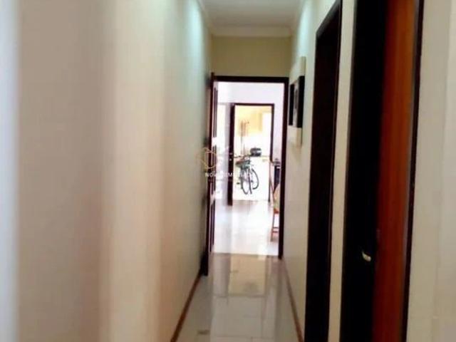 Casa / Sobrado para Venda em São José dos Campos/SP Jardim das Indústrias 4 Quartos