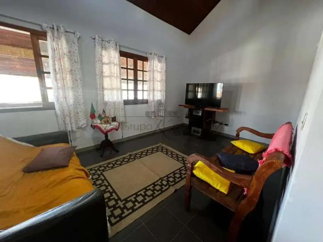 Casa / Sobrado para Venda em São José dos Campos/SP Jardim das Indústrias 4 Quartos