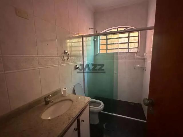 Casa / Sobrado para Venda em São José dos Campos/SP Jardim das Indústrias 4 Quartos