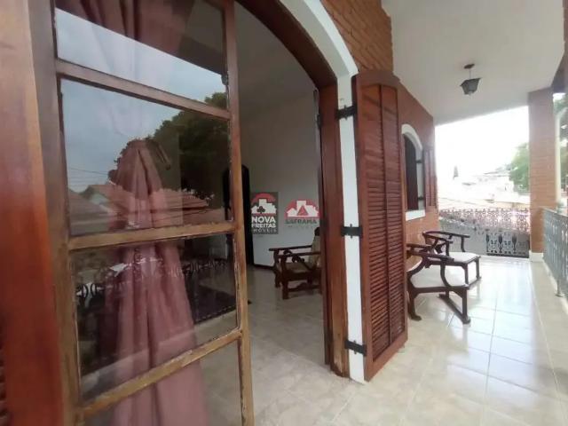 Casa / Sobrado para Venda em São José dos Campos/SP Jardim das Indústrias 4 Quartos