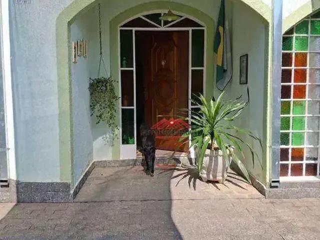 Casa / Sobrado para Venda em São José dos Campos/SP Jardim das Indústrias 4 Quartos