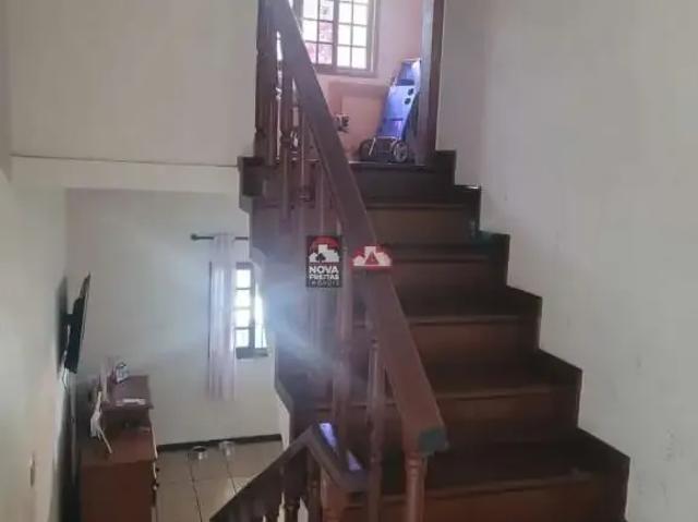 Casa / Sobrado para Venda em São José dos Campos/SP Jardim das Indústrias 4 Quartos