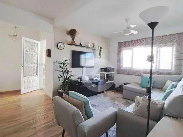Casa / Sobrado para Venda em São José dos Campos/SP Jardim das Indústrias 4 Quartos