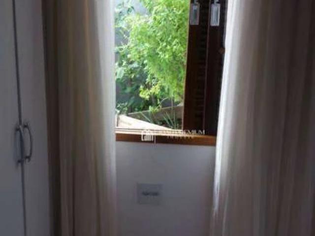 Casa / Sobrado para Venda em São José dos Campos/SP Jardim das Indústrias 4 Quartos