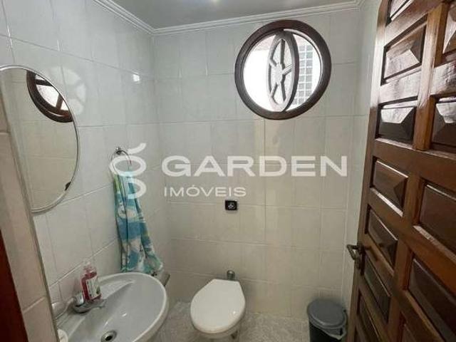Casa / Sobrado para Venda em São José dos Campos/SP Jardim das Indústrias 4 Quartos