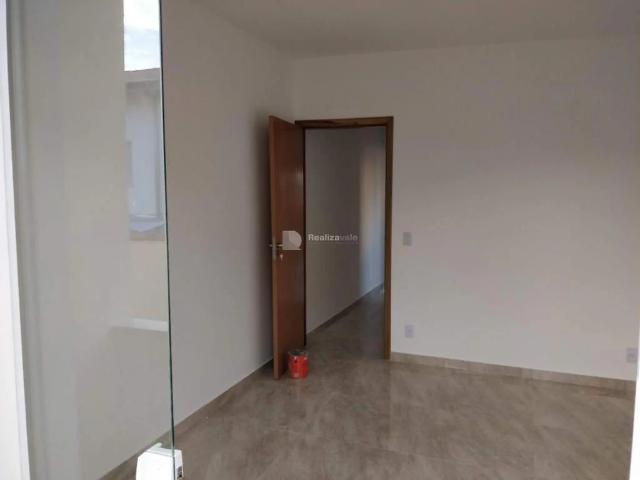 Casa / Sobrado para Venda em São José dos Campos/SP Jardim das Indústrias 4 Quartos