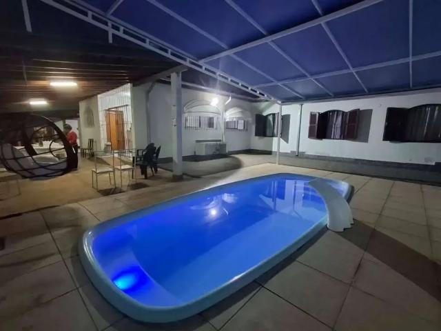 Casa / Sobrado para Venda em São José dos Campos/SP Jardim das Indústrias 4 Quartos