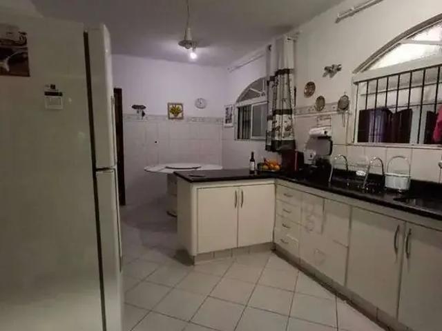 Casa / Sobrado para Venda em São José dos Campos/SP Jardim das Indústrias 4 Quartos